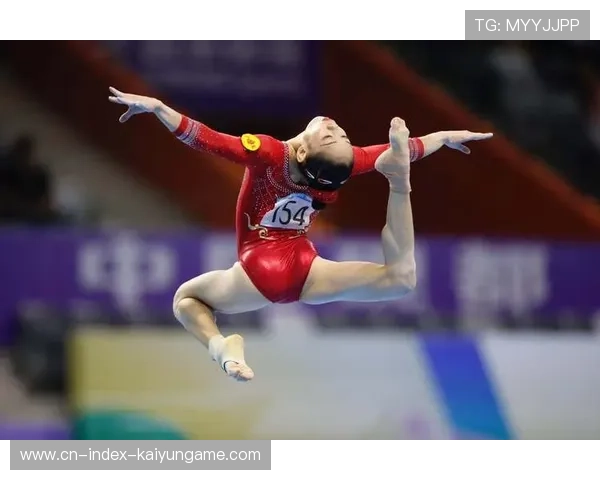 女子体操队备战全国大赛 强化技巧训练，女子体操队备战全国大赛 强化技巧训练视频